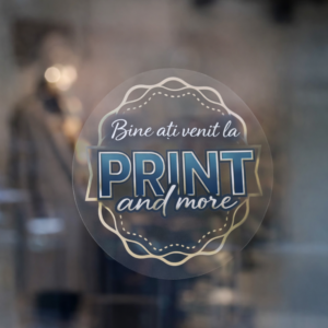 Sticker autocolant transparent personalizat Sticker autocolant transparent aplicat pe vitrină Sticker autocolant transparent cu logo Sticker autocolant transparent pentru vitrine Sticker autocolant transparent tipărit profesional Sticker autocolant transparent aplicat pe sticlă Sticker autocolant transparent pentru promovare Sticker autocolant transparent cu design minimalist Sticker autocolant transparent rezistent Sticker autocolant transparent pentru branding
